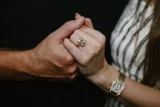 Taylor Swift : tout ce qu’il faut savoir sur sa bague de fiançailles